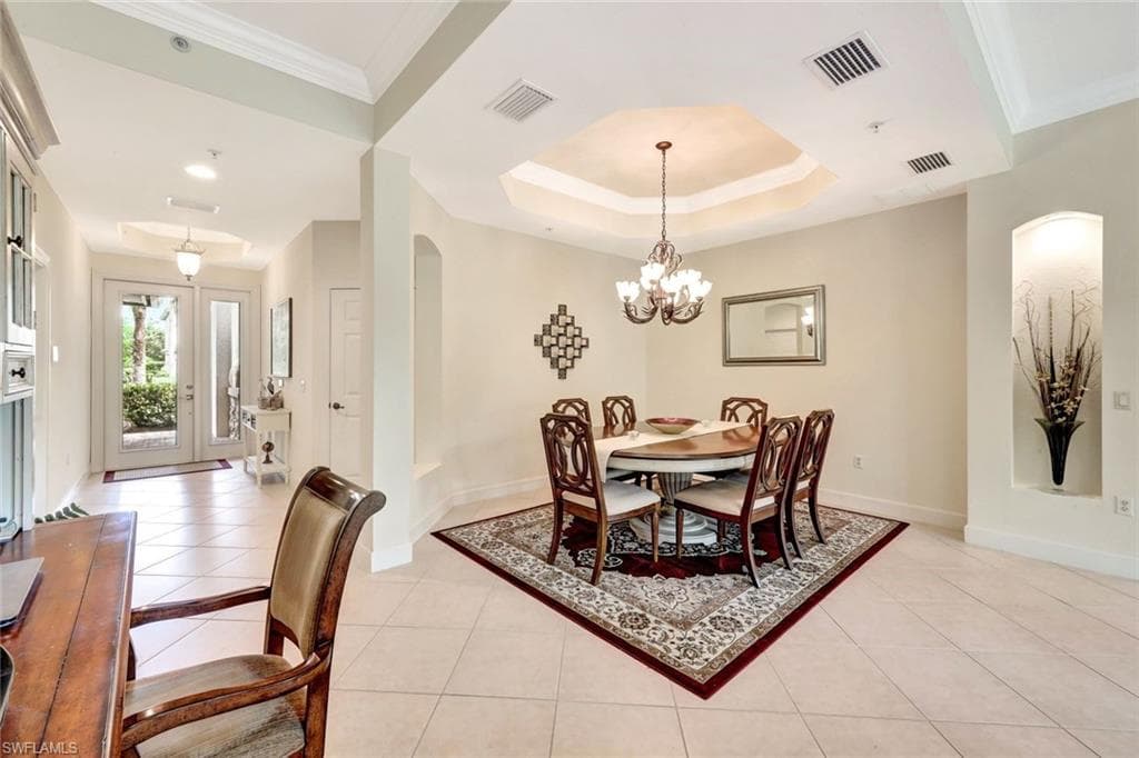 9193 Quartz LN # 102, NAPLES FL 34120-8