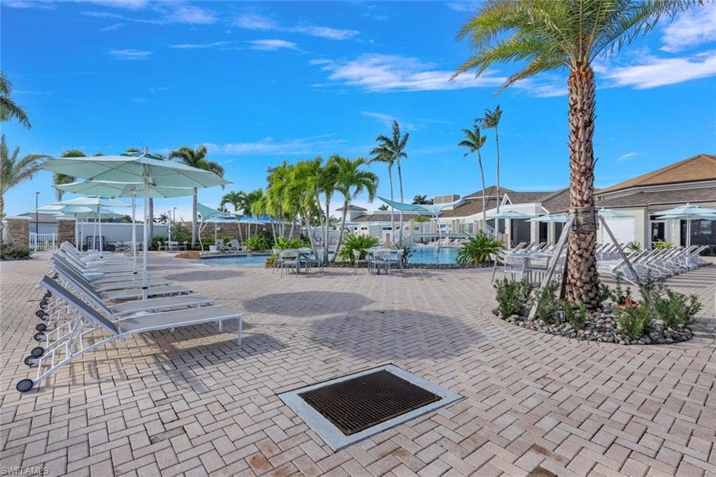 9193 Quartz LN # 102, NAPLES FL 34120-49