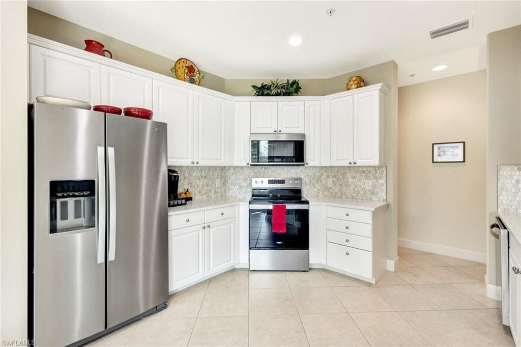 9193 Quartz LN # 102, NAPLES FL 34120-10
