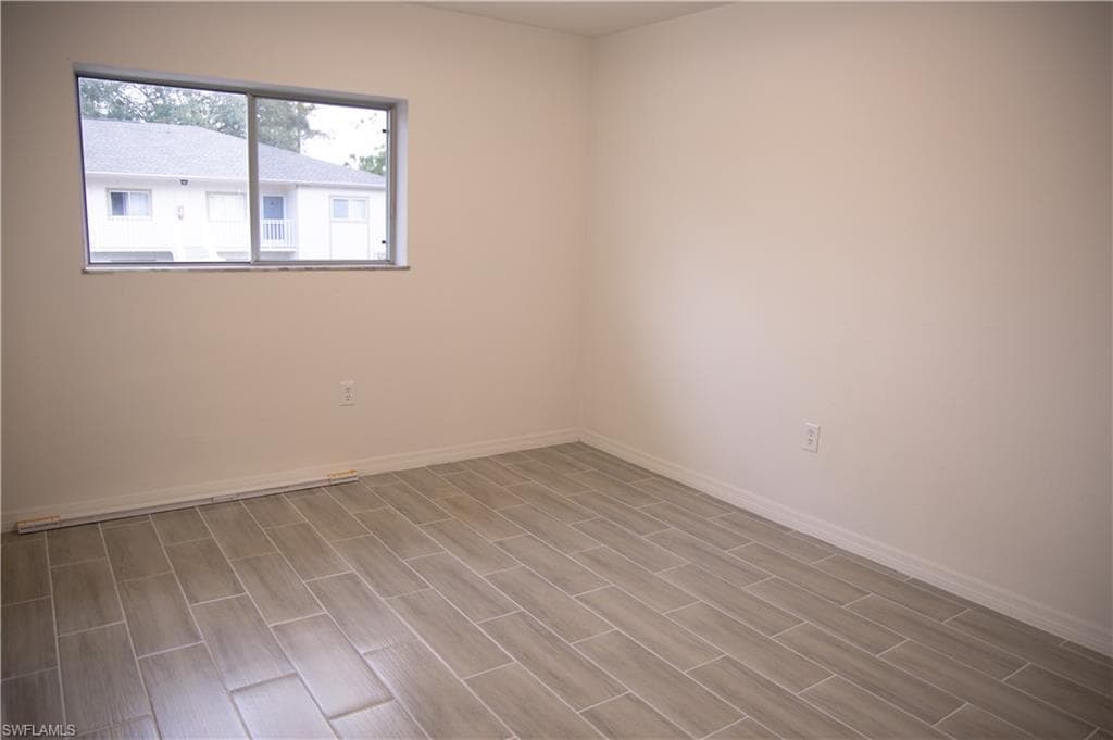 2385 Naples Trace CIR # 105, NAPLES FL 34109-6