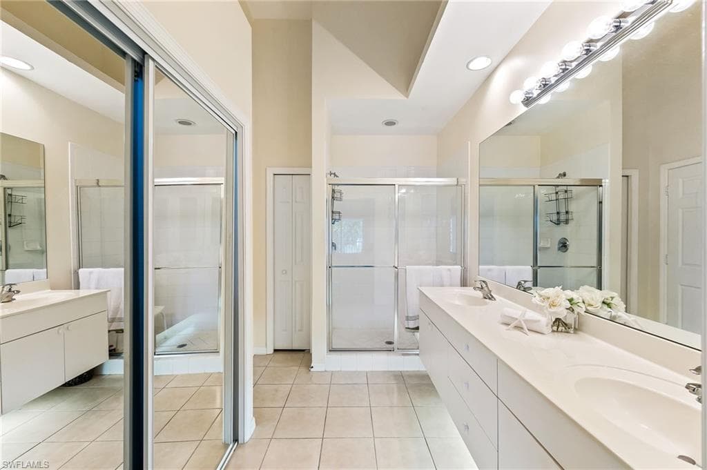 2385 Bayou LN # 7206, NAPLES FL 34112-14