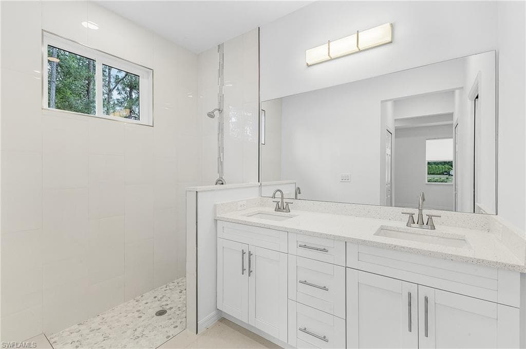 1606 Euclid AVE, LEHIGH ACRES FL 33972-14