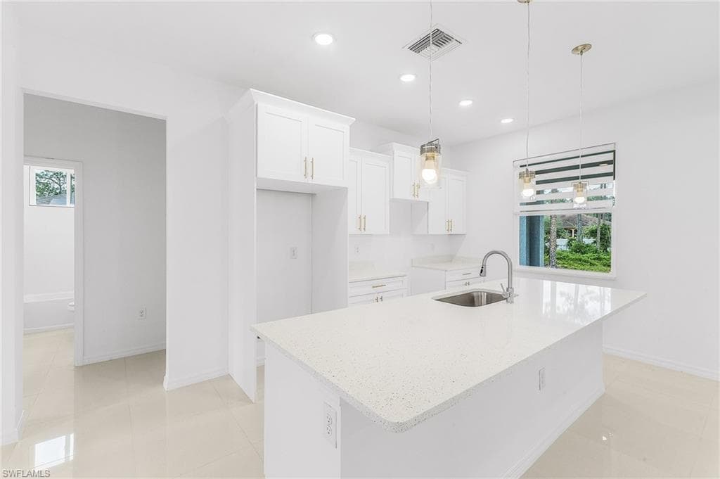 1606 Euclid AVE, LEHIGH ACRES FL 33972-10