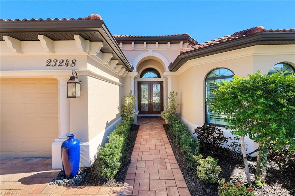 23248 Salinas WAY, BONITA SPRINGS FL 34135-5