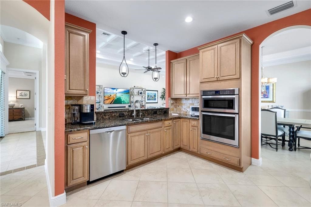 23248 Salinas WAY, BONITA SPRINGS FL 34135-15