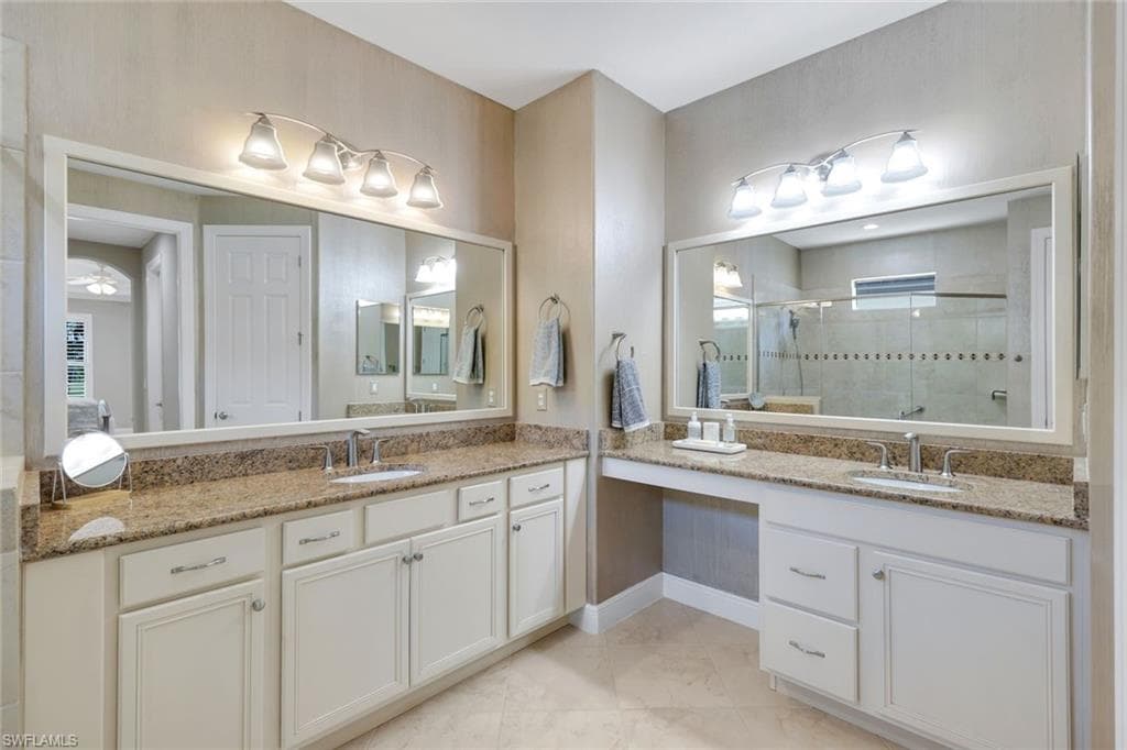 23248 Salinas WAY, BONITA SPRINGS FL 34135-23