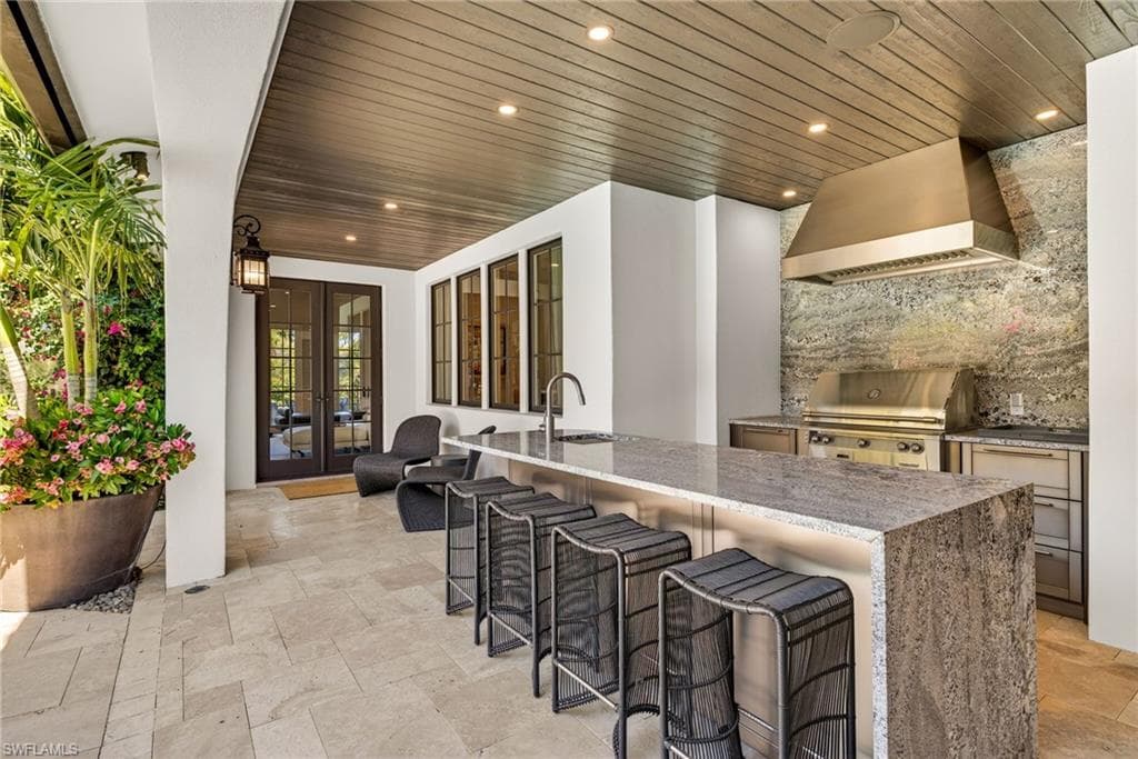 16469 Celebrita CT, NAPLES FL 34110-6