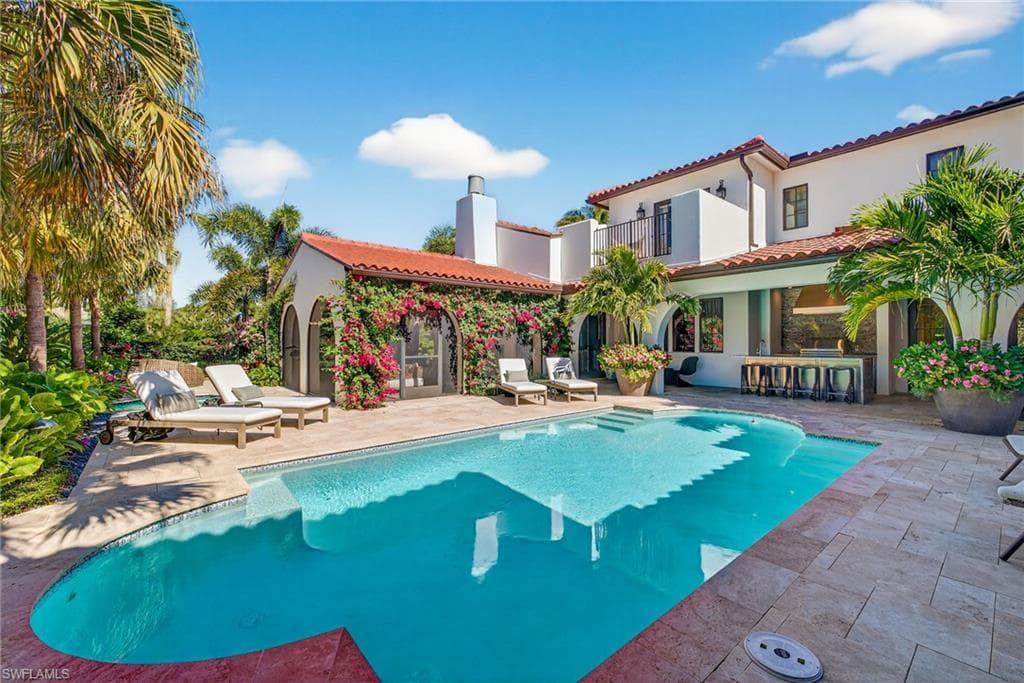 16469 Celebrita CT, NAPLES FL 34110-8