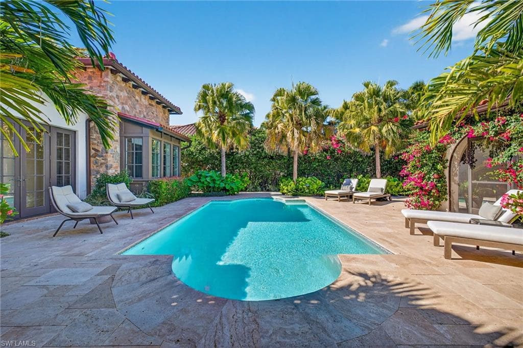 16469 Celebrita CT, NAPLES FL 34110-37