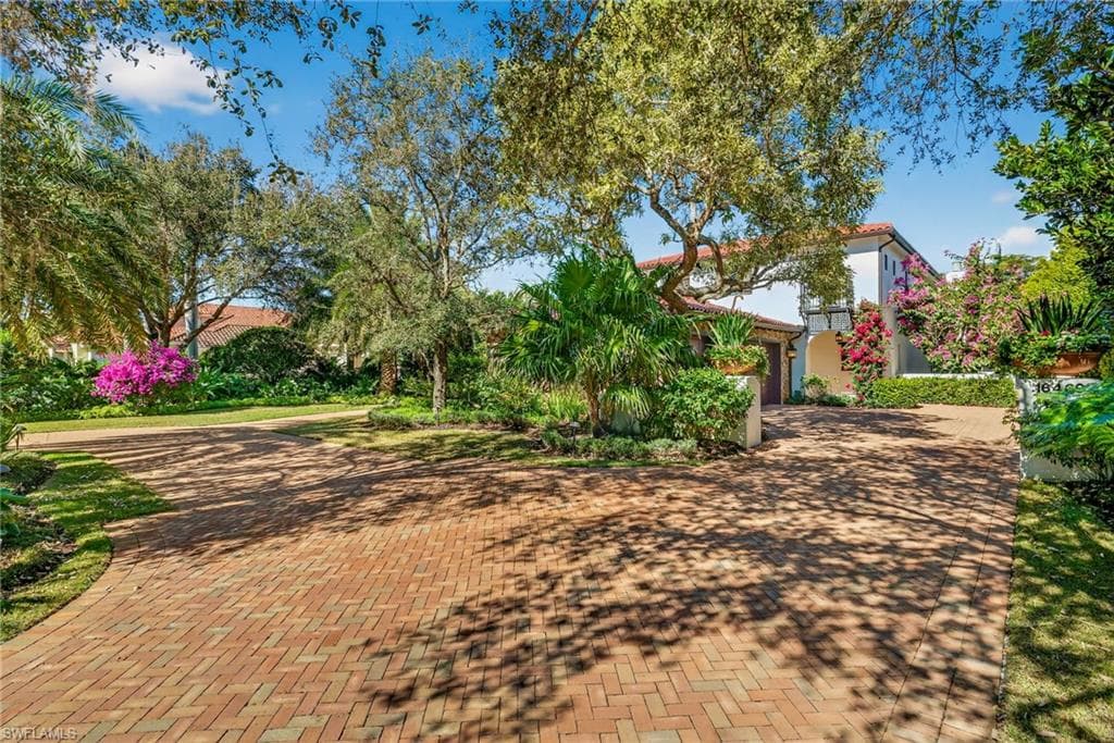 16469 Celebrita CT, NAPLES FL 34110-44