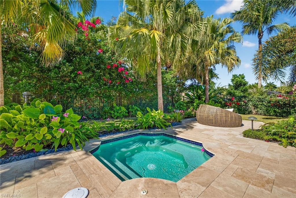 16469 Celebrita CT, NAPLES FL 34110-7