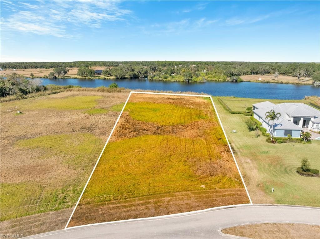 2110 Silk Bay BLVD, ALVA FL 33920-1