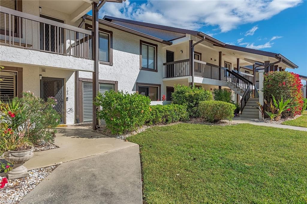 800 Misty Pines CIR # H102, NAPLES FL 34105-12