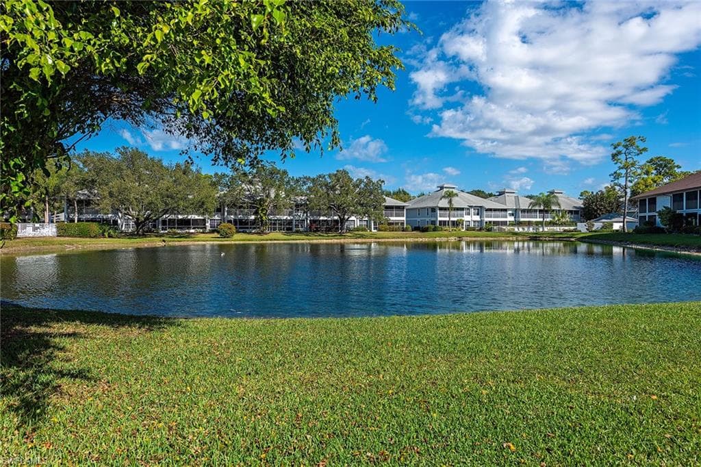 800 Misty Pines CIR # H102, NAPLES FL 34105-11