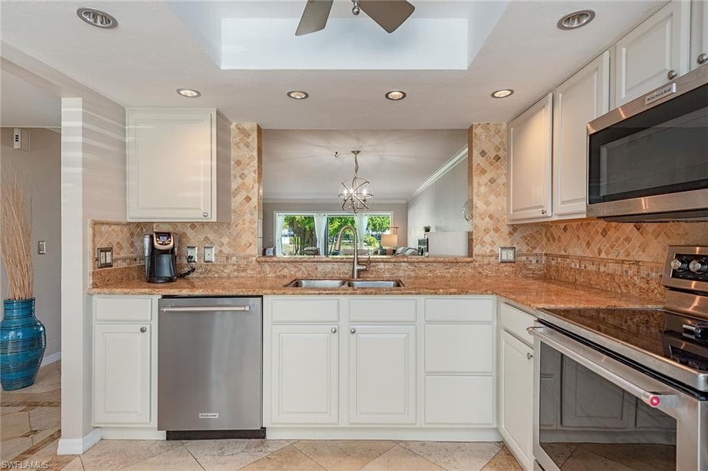 800 Misty Pines CIR # H102, NAPLES FL 34105-4