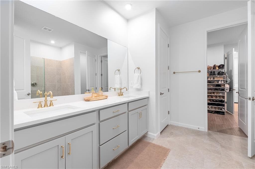 10313 Bonavie Cove DR-18