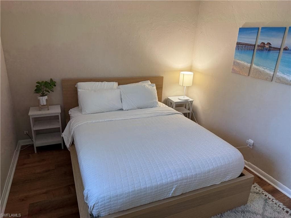 2855 Van Buren AVE-12