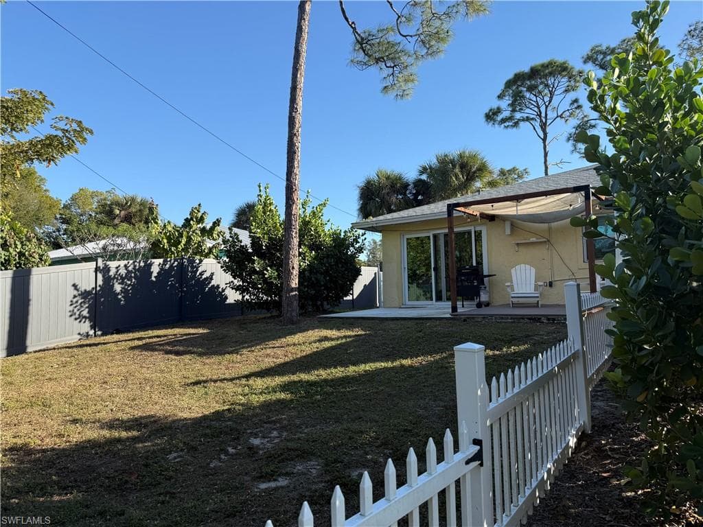 2855 Van Buren AVE-6