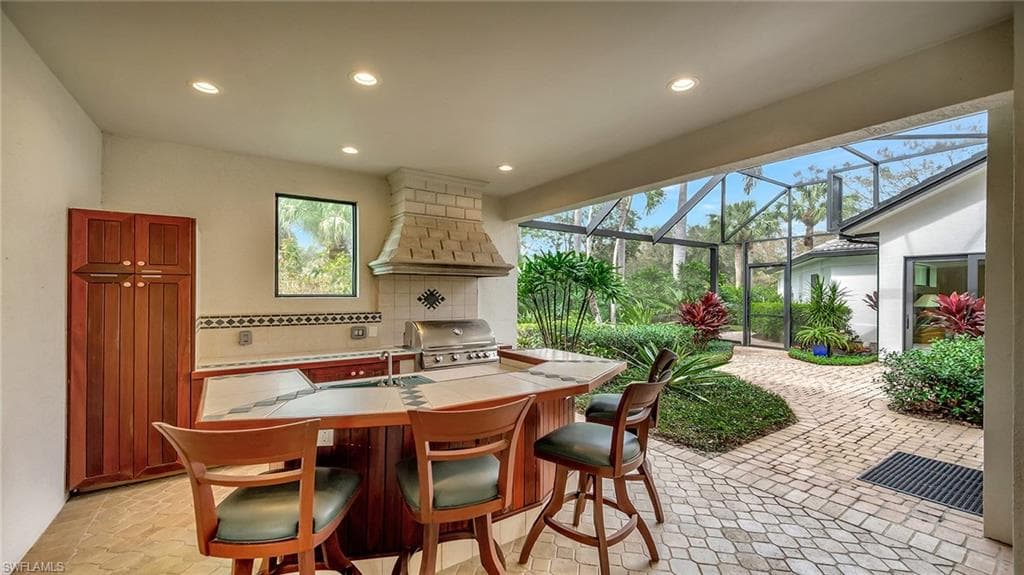 11238 Five Oaks LN, NAPLES FL 34120-29