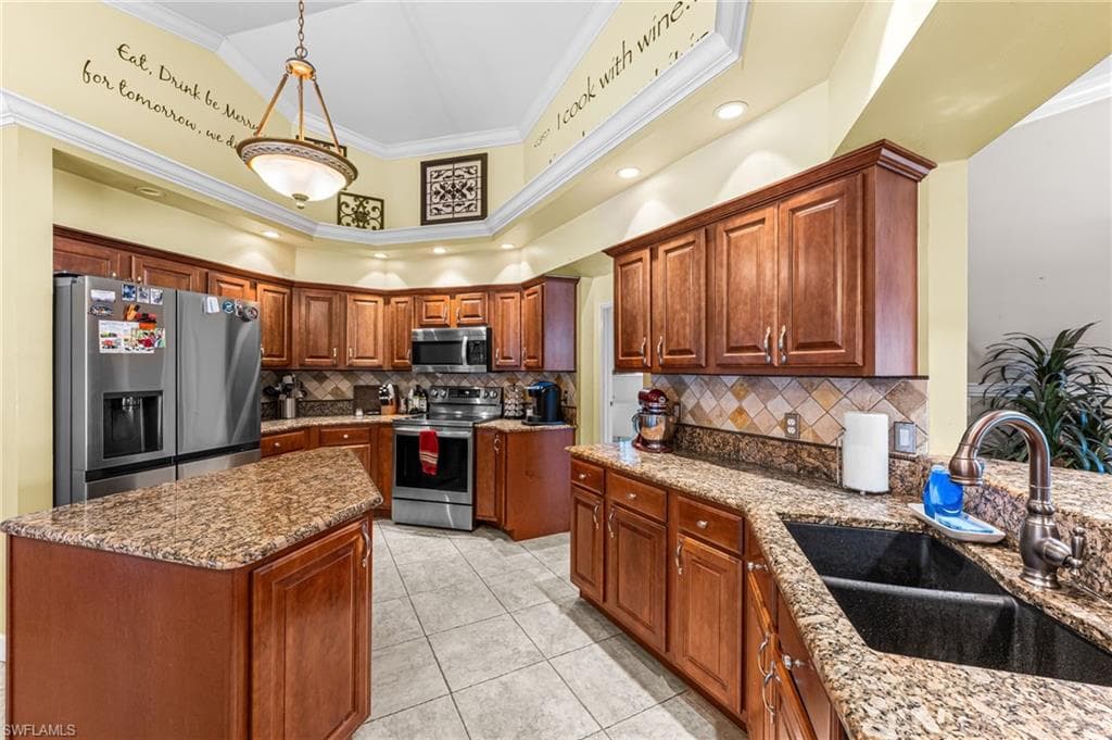 380 Ashbury WAY, NAPLES FL 34110-15