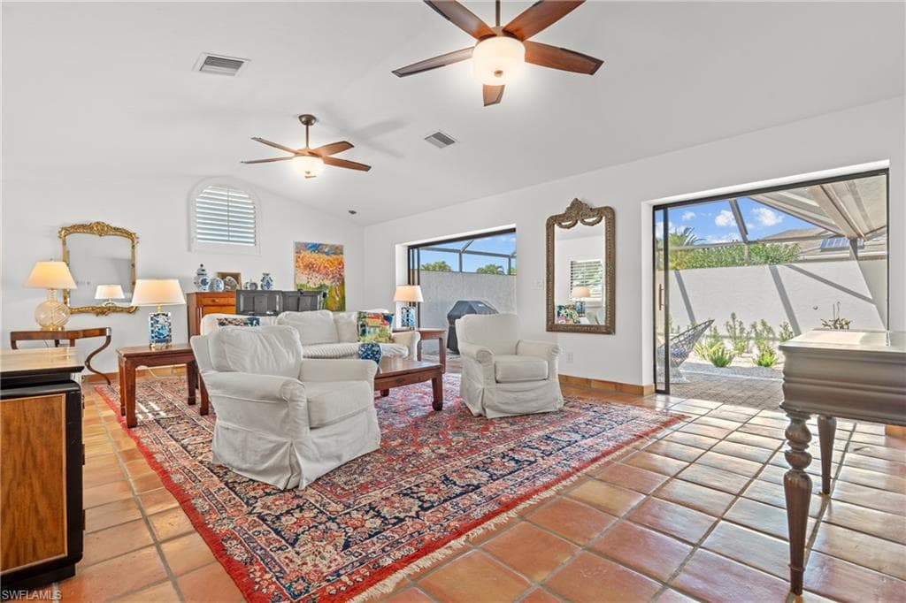 2419 Pine Woods CIR # 11, NAPLES FL 34105-10