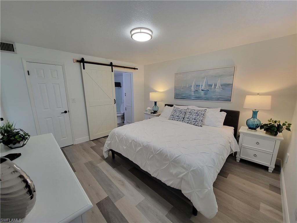 200 Forest Lakes BLVD # 111, NAPLES FL 34105-8