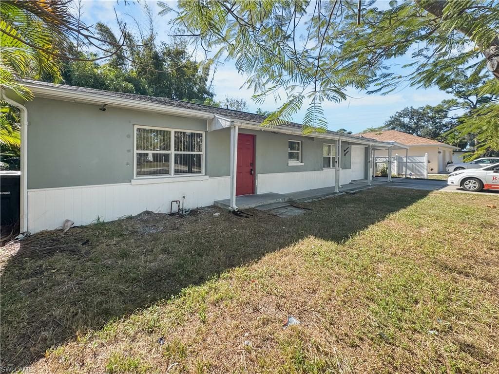 1918 Grace AVE, FORT MYERS FL 33901-2