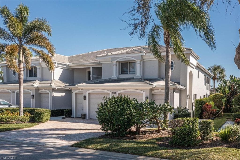 8496 Southbridge DR # 3, ESTERO FL 33967-1