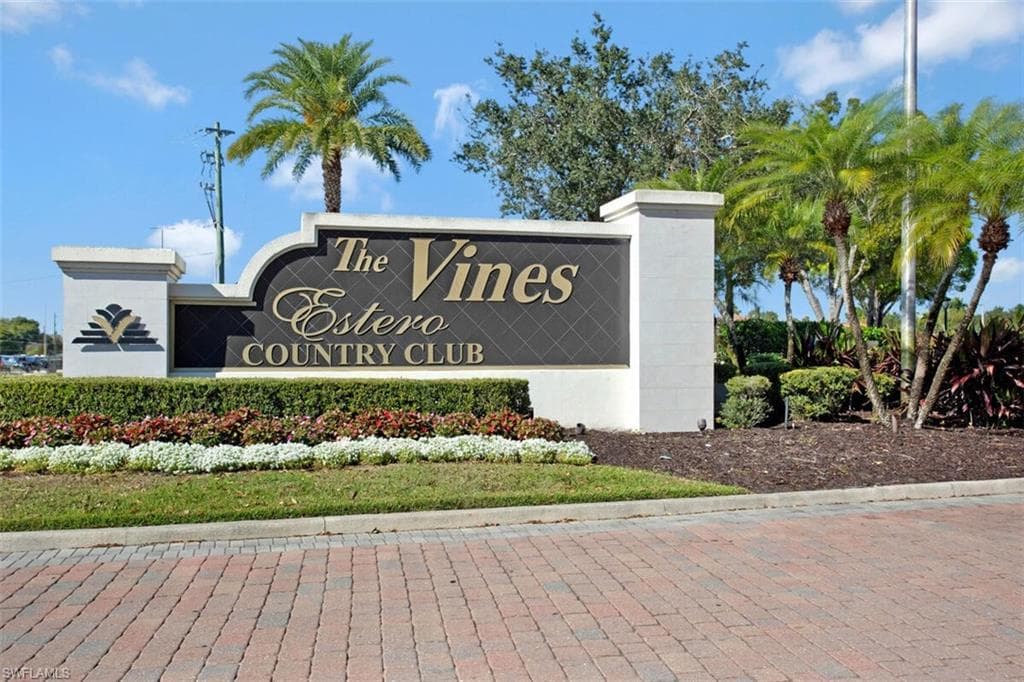 8496 Southbridge DR # 3, ESTERO FL 33967-6