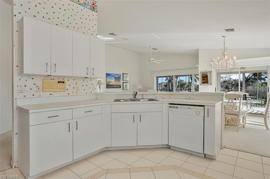 8496 Southbridge DR # 3, ESTERO FL 33967-14