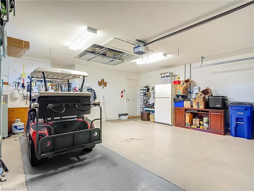 20686 Dennisport LN, NORTH FORT MYERS FL 33917-26