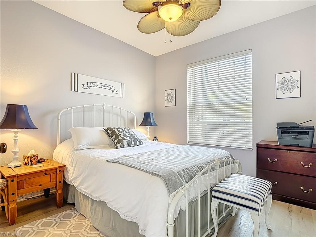 20686 Dennisport LN, NORTH FORT MYERS FL 33917-16