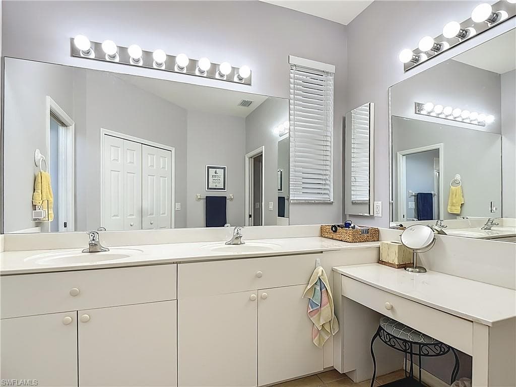 20686 Dennisport LN, NORTH FORT MYERS FL 33917-21