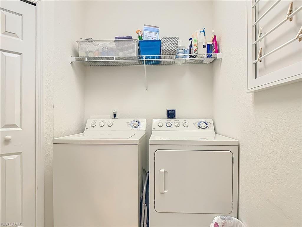 20686 Dennisport LN, NORTH FORT MYERS FL 33917-23