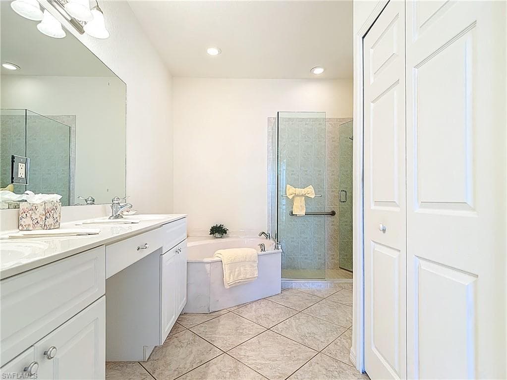 20716 Tisbury LN, NORTH FORT MYERS FL 33917-24