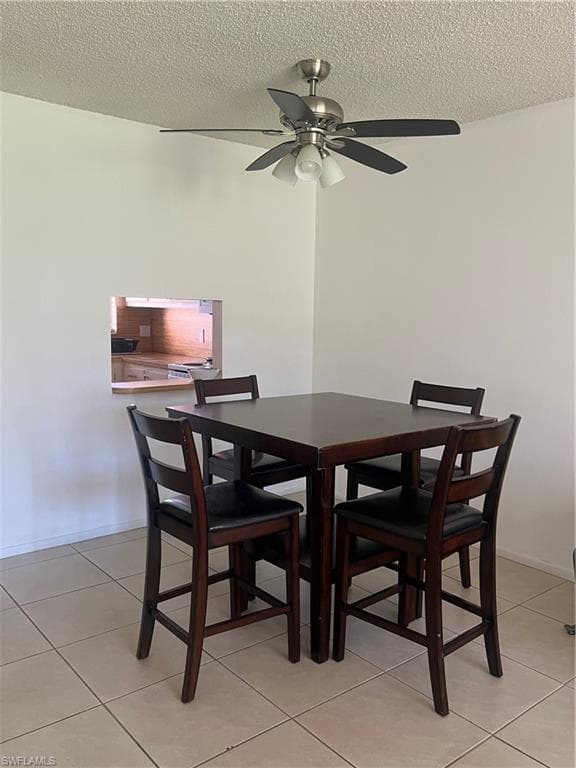 180 Turtle Lake CT # 106, NAPLES FL 34105-2