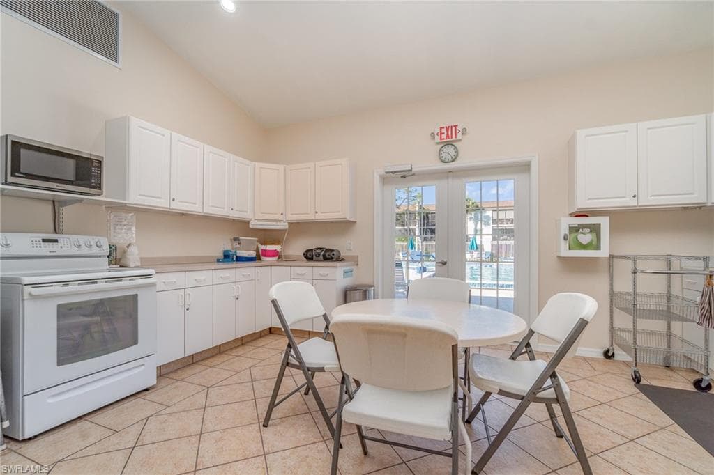 25806 Cockleshell DR # 115, BONITA SPRINGS FL 34135-19