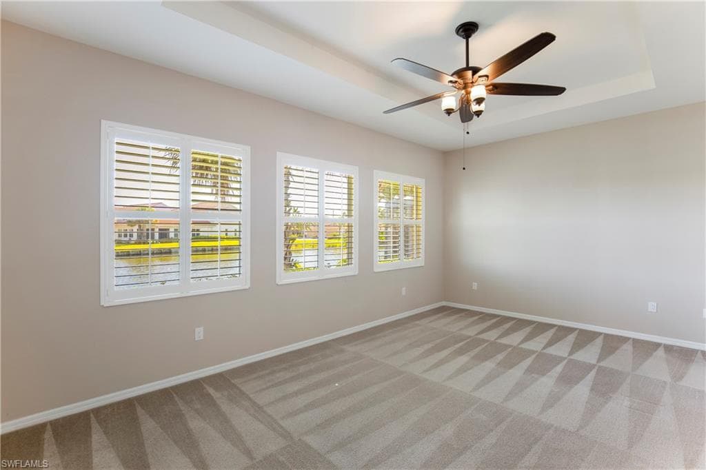 13515 Cambridge LN, NAPLES FL 34109-10