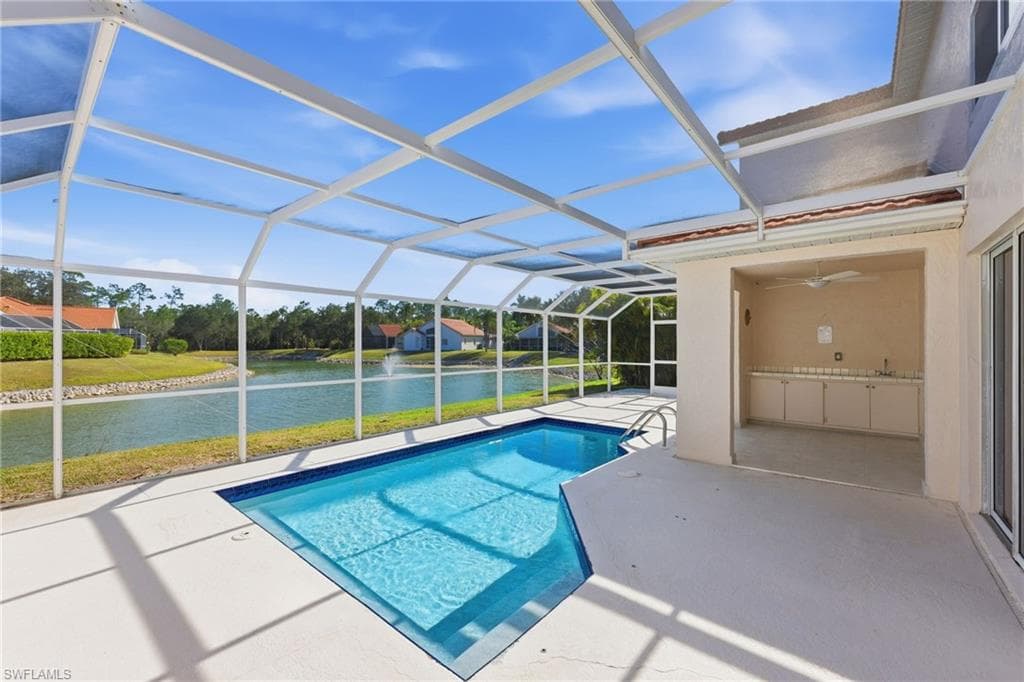 196 Sabal Lake DR, NAPLES FL 34104-1