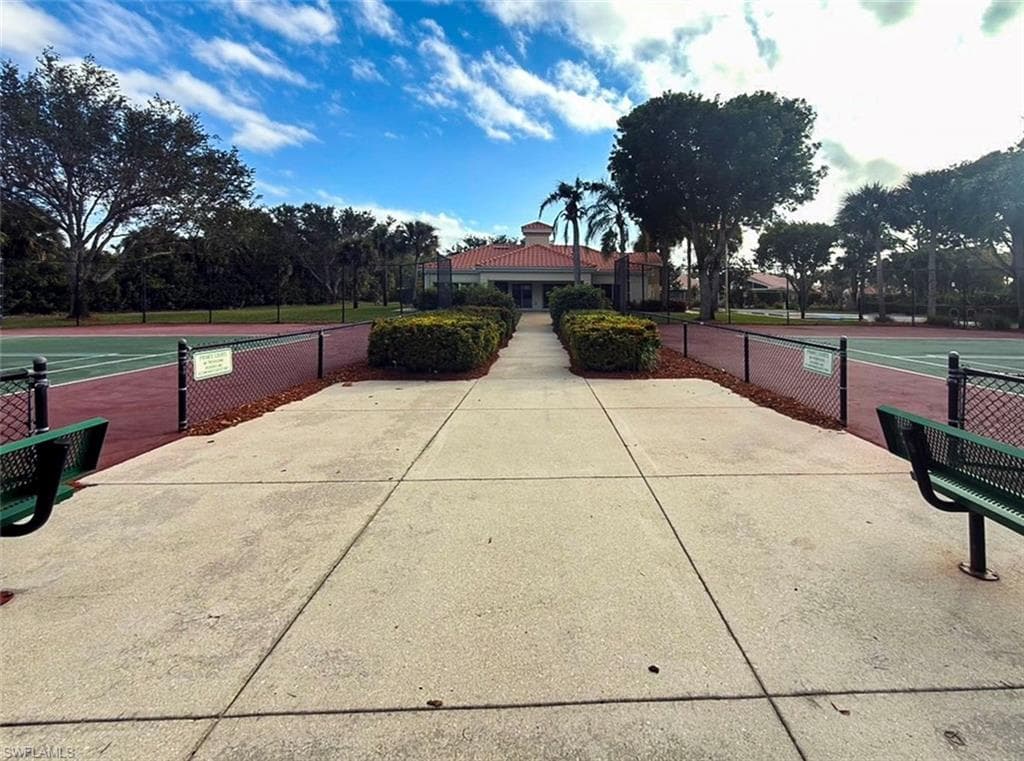 196 Sabal Lake DR-43