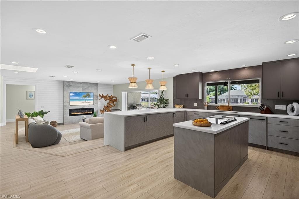 2341 MAYFIELD CT # 8, NAPLES FL 34105-12