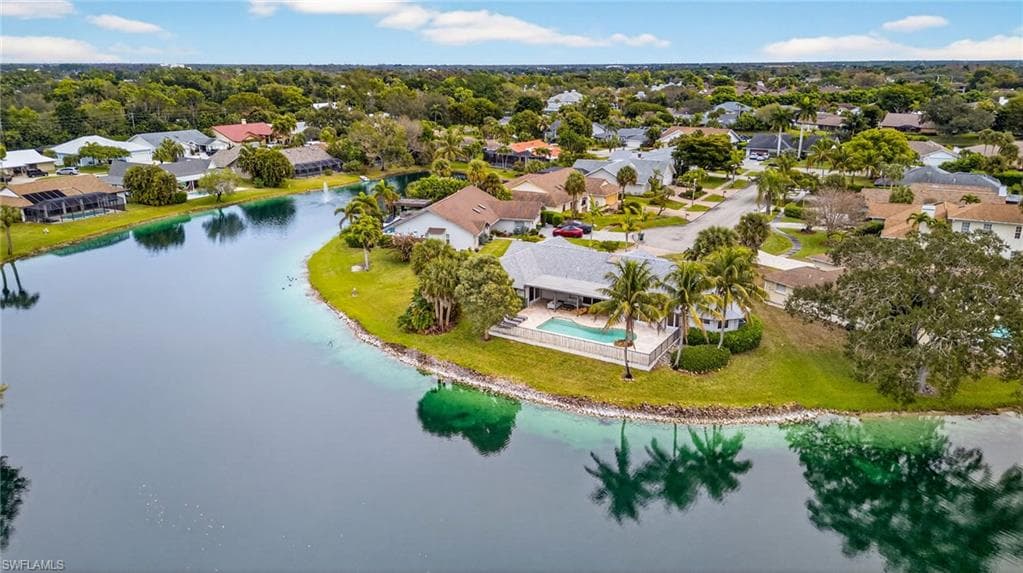 2341 MAYFIELD CT # 8, NAPLES FL 34105-2