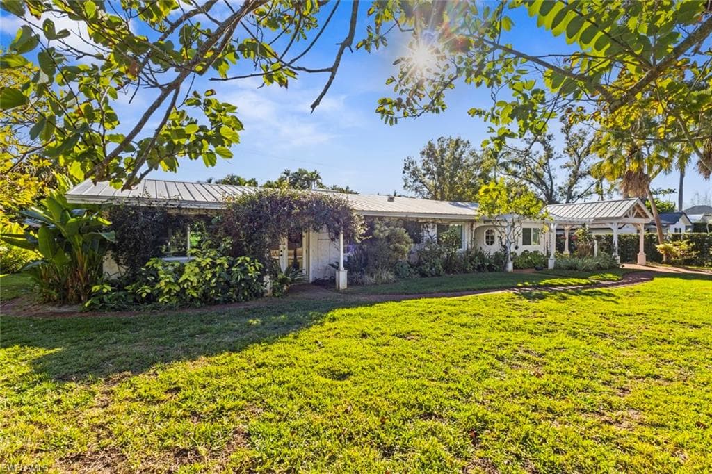 1348 Alcazar AVE-1