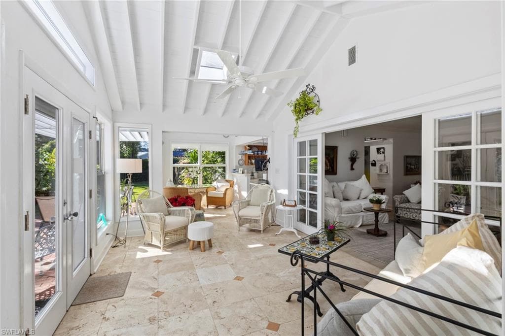 1348 Alcazar AVE-15