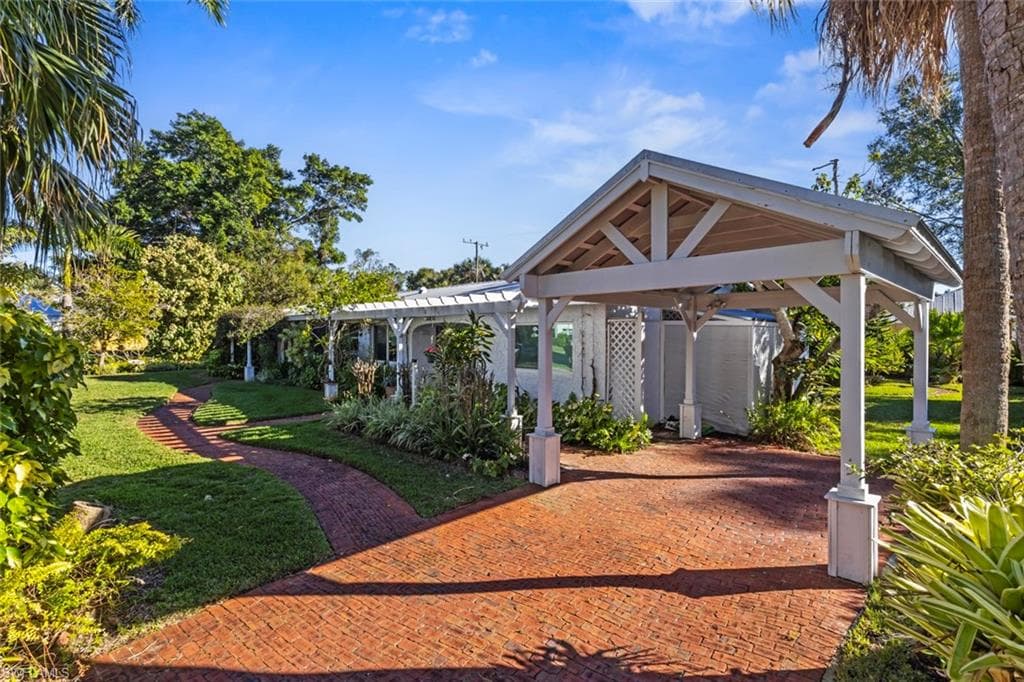 1348 Alcazar AVE-2