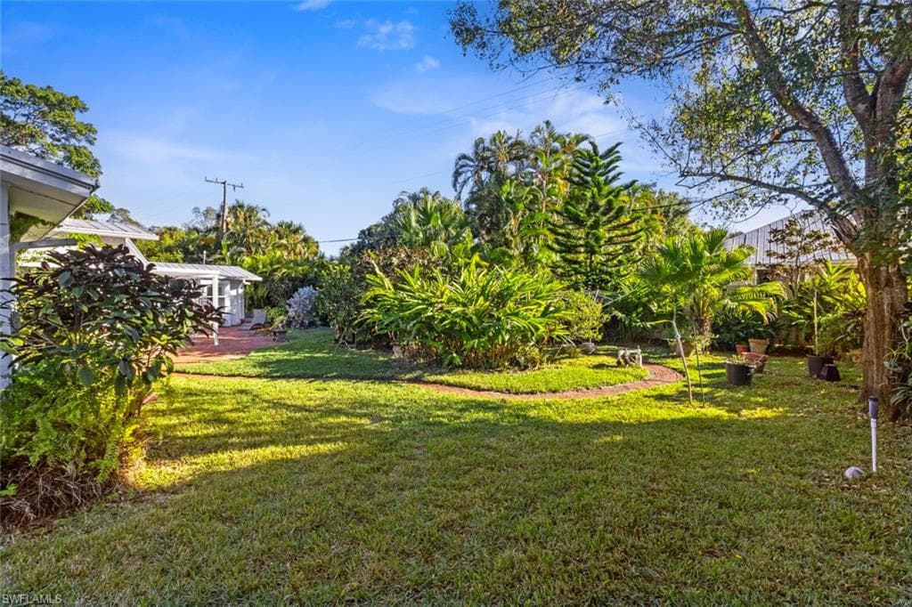 1348 Alcazar AVE-31