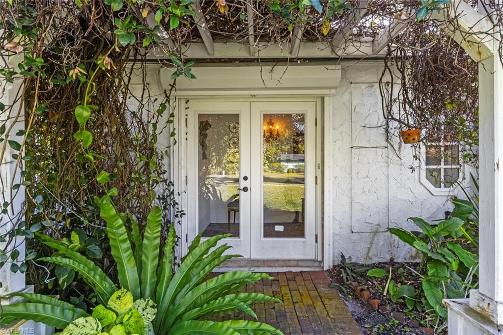 1348 Alcazar AVE-3