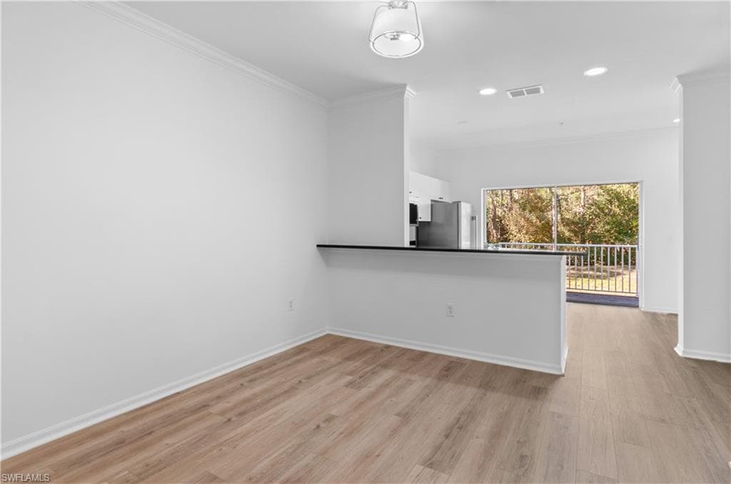 3281 Lindsey LN 4-11