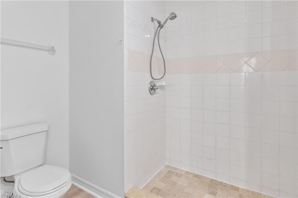 3281 Lindsey LN 4-17