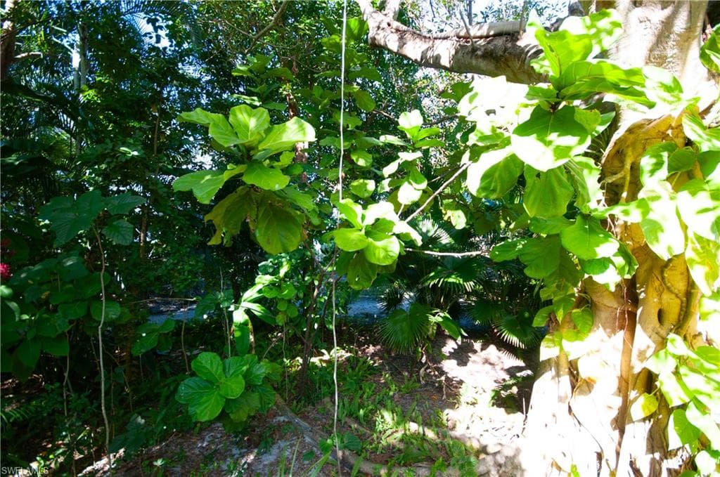 1313 Solana RD W # A3, NAPLES FL 34103-28